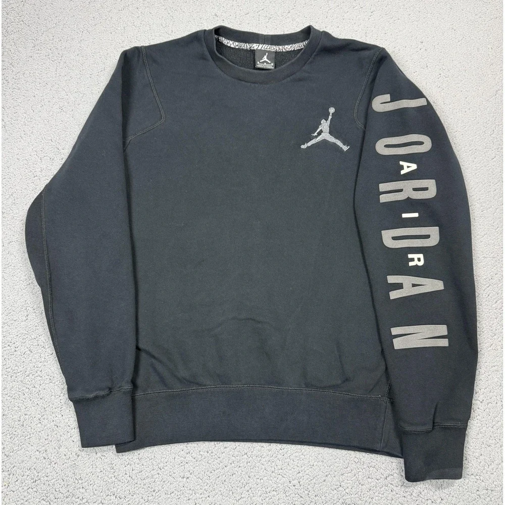 Jordan Sweatshirt Mens Medium Fleece Crewneck Pullover Jumpman Logo 810747-010